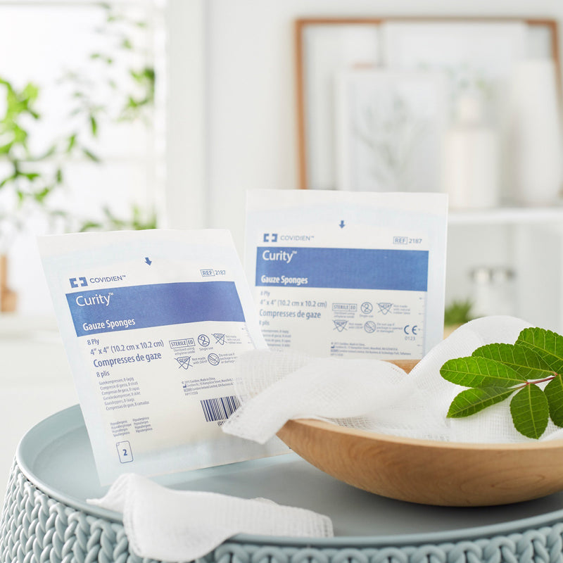 Curity™ Sterile USP Type VII Gauze Sponge, 4 x 4 Inch