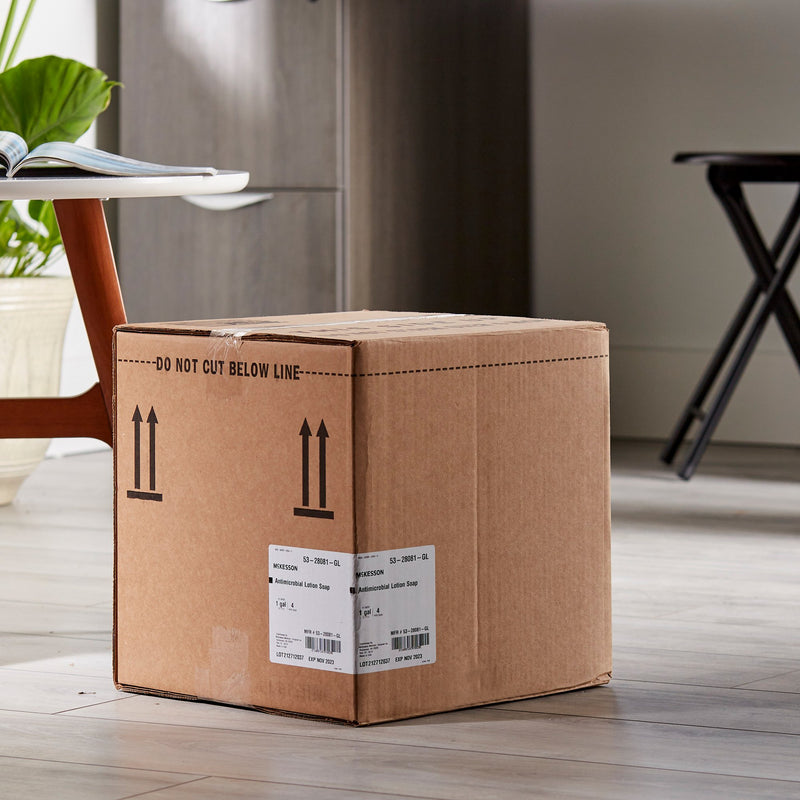 McKesson Antimicrobial Lotion Soap, Herbal Scent, 1-gal Jug, Green, 0.95% Strength