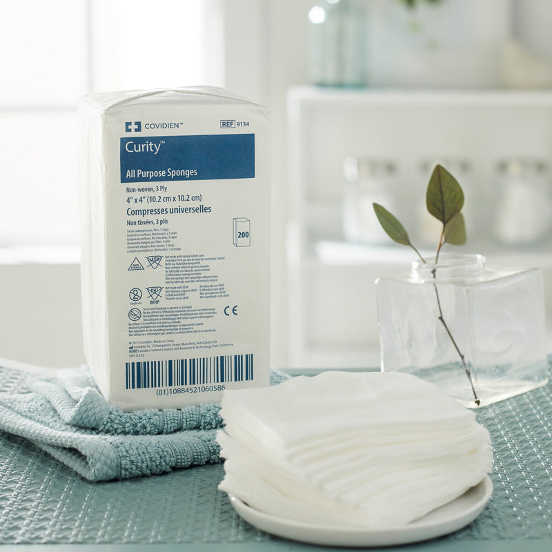 Curity™ NonSterile Nonwoven Sponge, 4 x 4 Inch